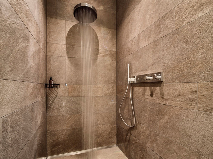 Bathroom 4, Romantik Hotel Hirschen, Neumarkt in der Oberpfalz