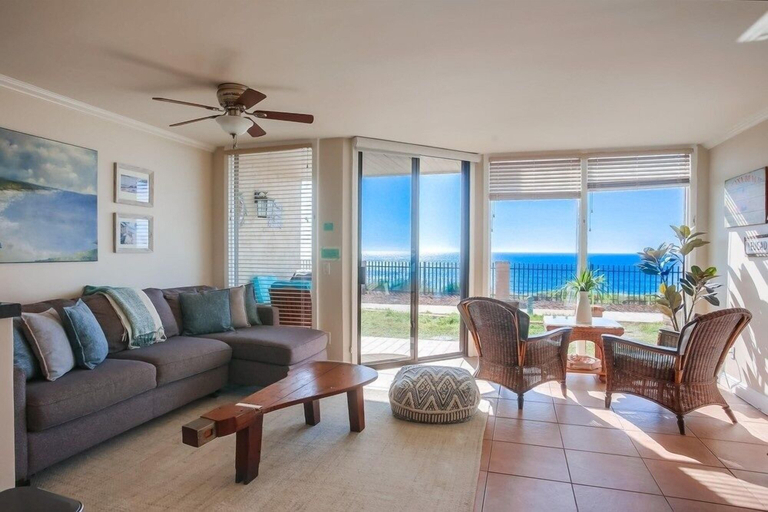 Primary image, Oceanfront 1 bedroom, Pool, Spa, Beach Access by RedAwning, San Diego