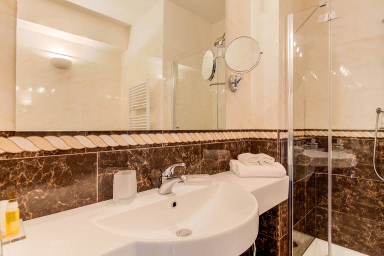 Bathroom 5, Monastero Resort & SPA by Double Hospitality, Brescia