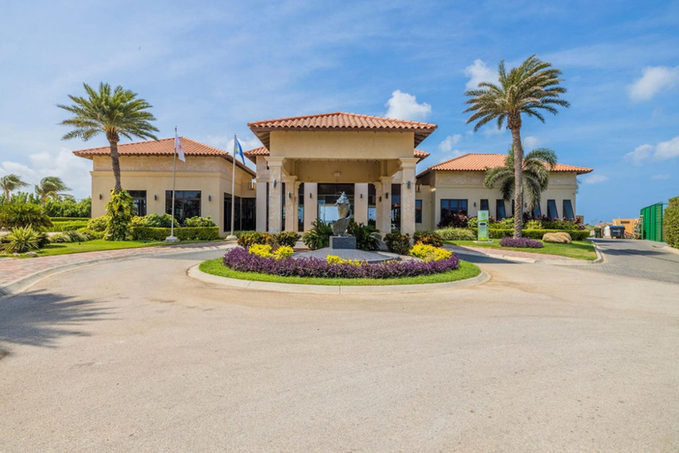 Exterior & Views 2, Amazing 4br3 5BA Villa w Private Pool Goldcoast