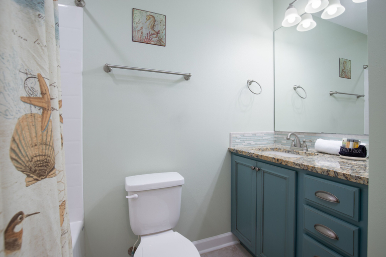 Bathroom 5, Spacious Waterfront Townhome - Just A Short Walk to Pier Park, Bay