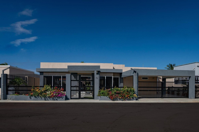 Exterior & Views 2, Villa Blue Topaz - Oasis With Pool Hot tub Sauna