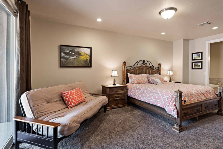 Bedroom 4, Good Day Sunshine by RedAwning, Washington