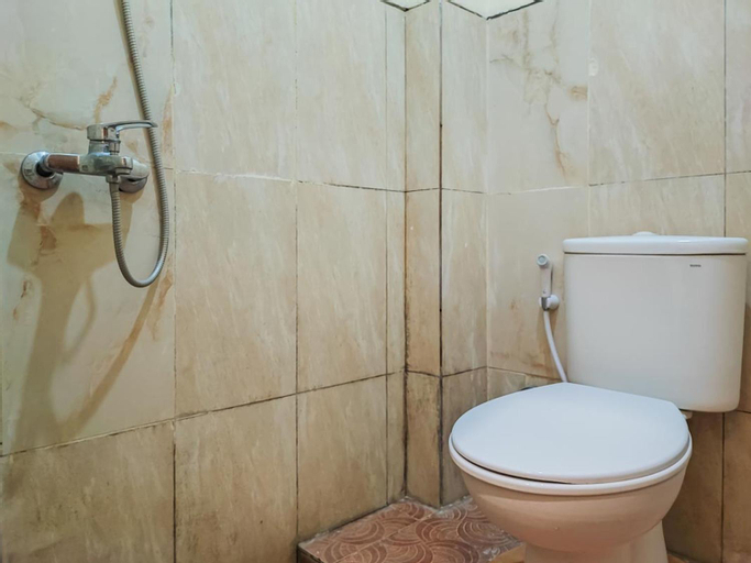 Bathroom 19