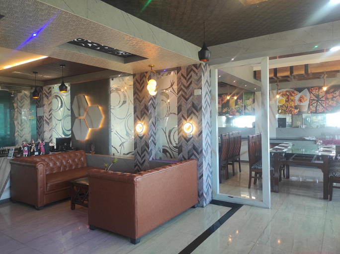 Food & Drinks 5, HOTEL SG HUB TOWER, Tinsukia
