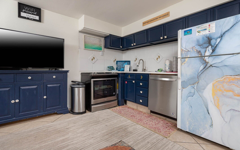 Others 5, Moonraker 20 1 Bedroom Condo, Baldwin