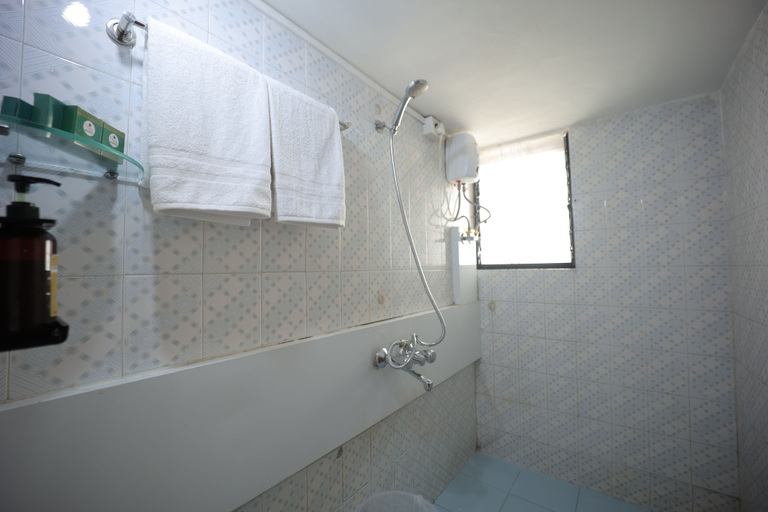 Bathroom 3, The Byke Studio Apartment, Thane