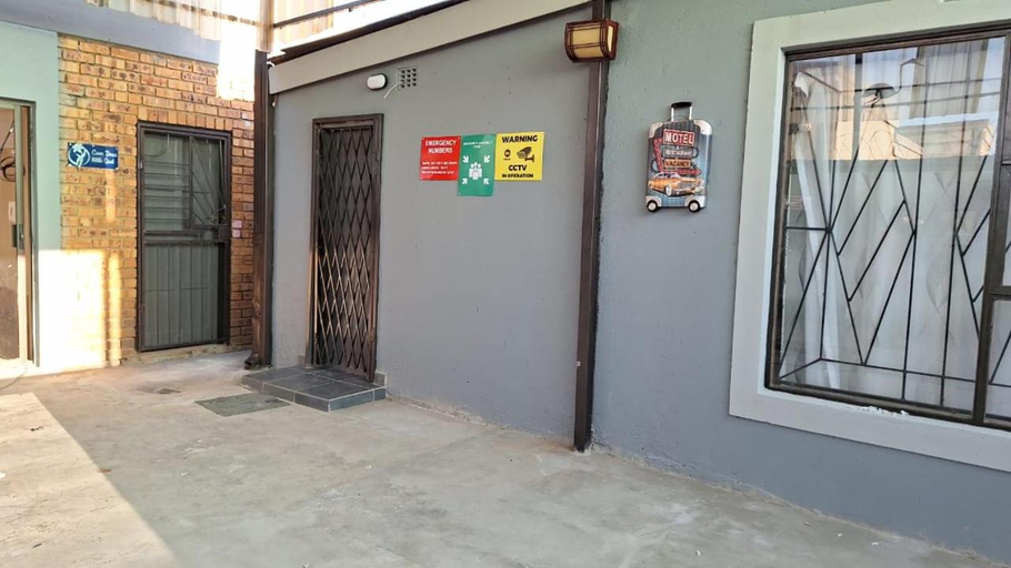 Others 3, Tsakane View Guesthouse, Ekurhuleni
