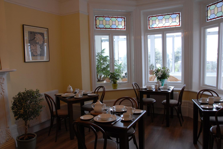 Food & Drinks, Breakers Bed and Breakfast, East Sussex
