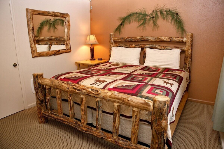 Bedroom 2, Fawn Valley Inn: 275 2 Bedroom Condo, Larimer