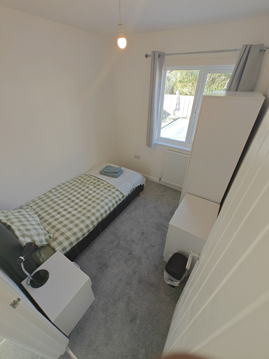 Bedroom 2, 4-bed House in Southampton Ideal For Contractors, Southampton