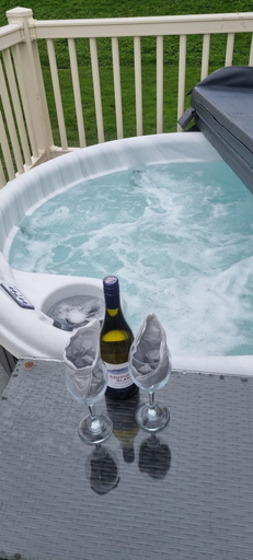 Sport & Beauty, Immaculate 8-bed Cabin in Tattershall Lake, Lincolnshire