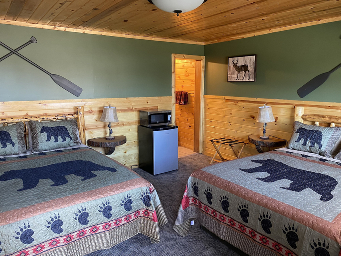 Bedroom 2, The Fishing Bear Lodge, Fremont