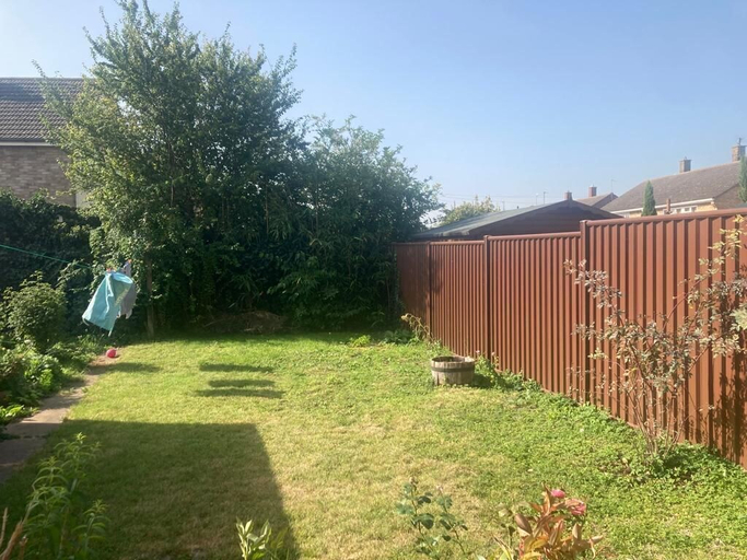 Others 5, Stunning 3 -bed Semi Detached House in Cambridge, Cambridgeshire