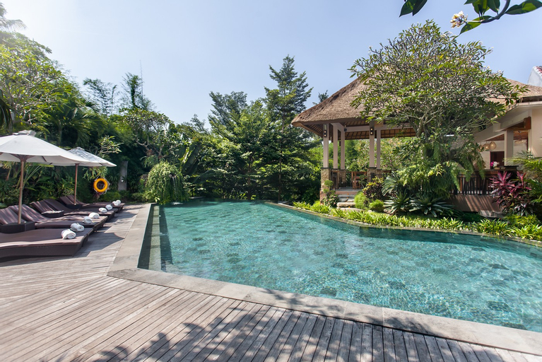Swimming Pool 3