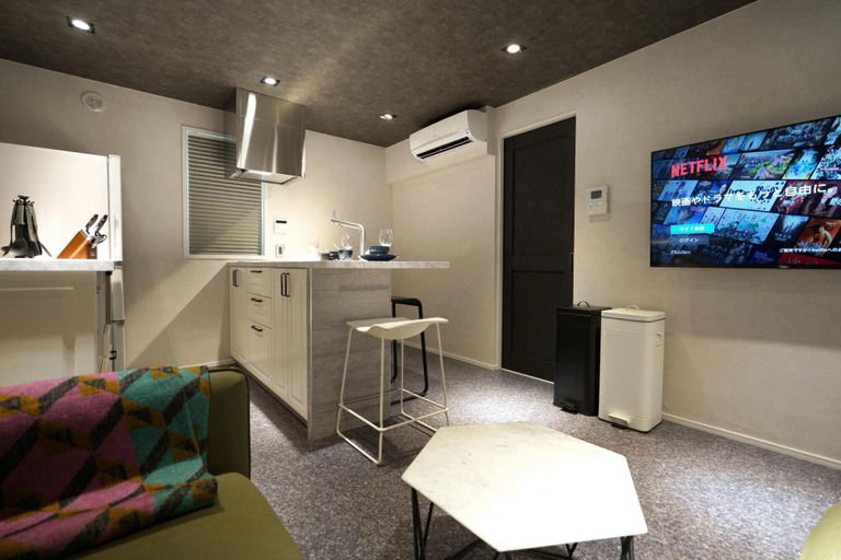Room 4, Real Life Aoyama 2BR Suite 5pax 3bed 3min Metro, Shibuya