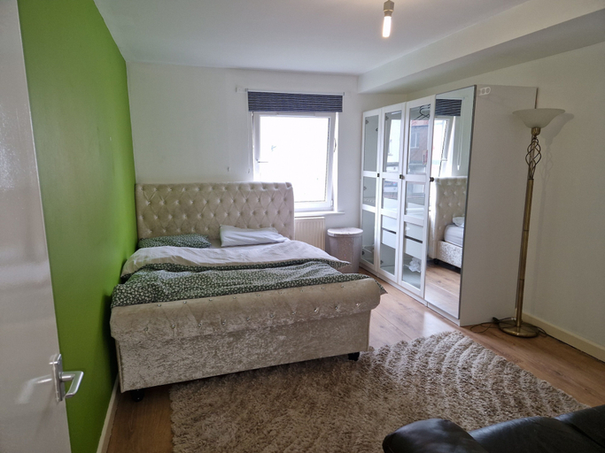 Bedroom 4, Remarkable 1-bed Apartment in Northampton Town cen, Northamptonshire