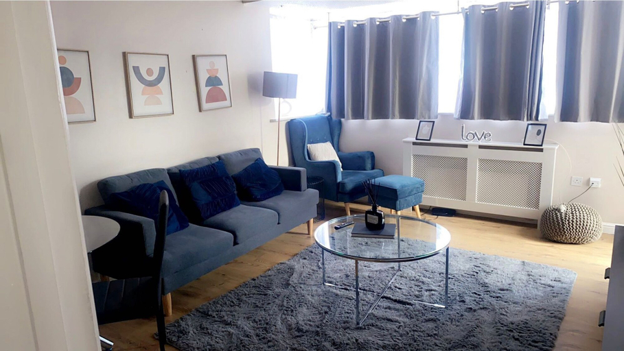Others 5, Remarkable 2-bed Apartment in London, London