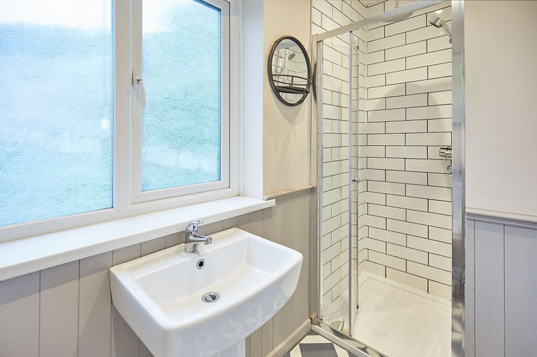 Bathroom, Host Stay Watch House, North Yorkshire