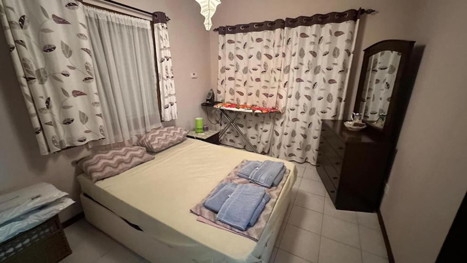Room 2, Villa - Private Pool, Free Parking & pet Friendly