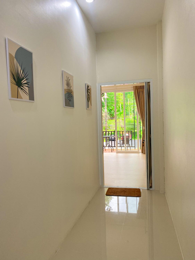 Others 4, private room with share bathroom at Little wild house Khaosok, Phanom