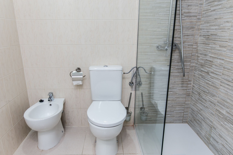 Bathroom 4, Michelangelo Resort Apartments, Santa Cruz de Tenerife
