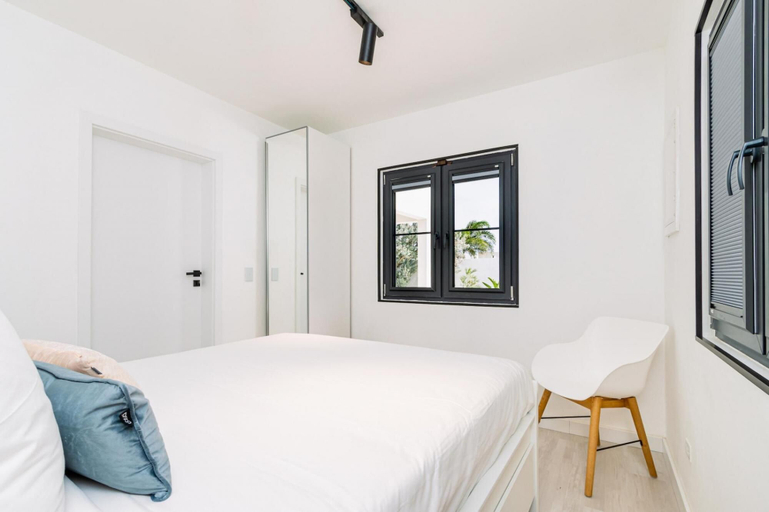 Bedroom 3, Brand NEW 3br2ba Villa With Pool in Great Location
