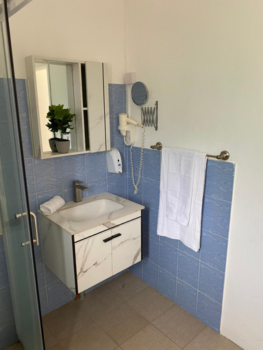 Bathroom 4, Coral Palms Villas -Apartments