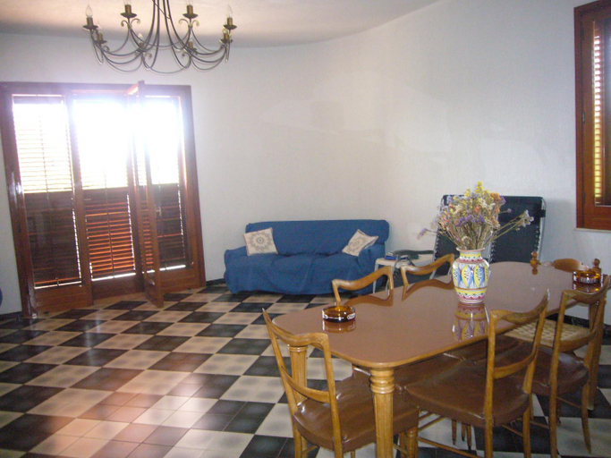 Others 5, Villa Marino, Trapani