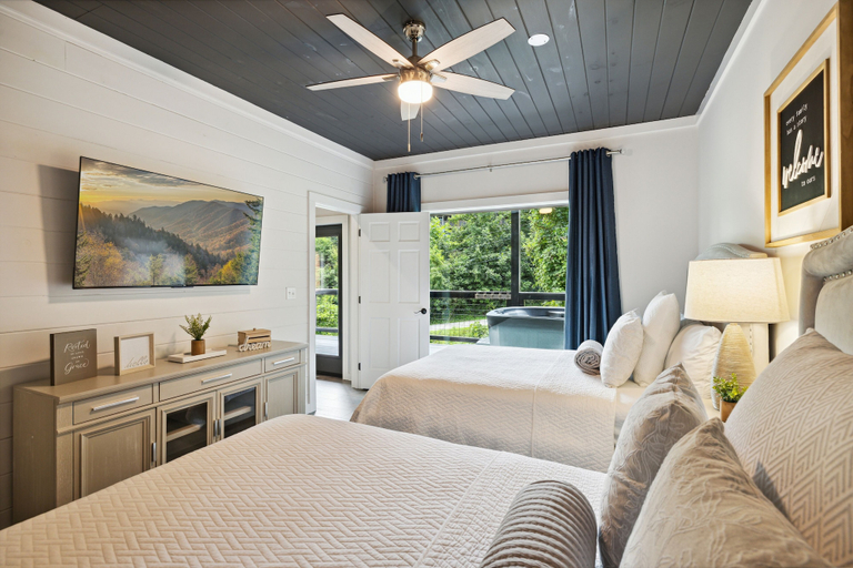 Bedroom 3, Sunset Chalet 2 Bedroom Cabin by RedAwning, Sevier