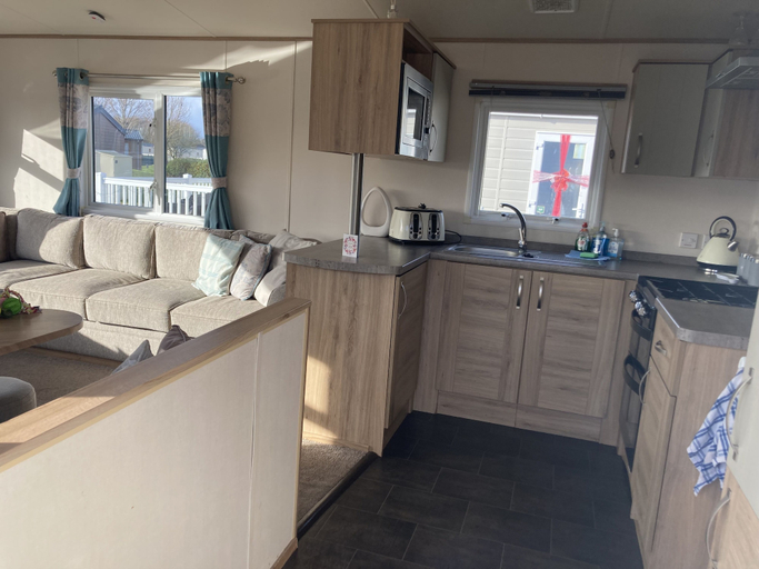 Others 5, Luxury Pet Friendly Hot Tub Breaks at Tattershall, Lincolnshire
