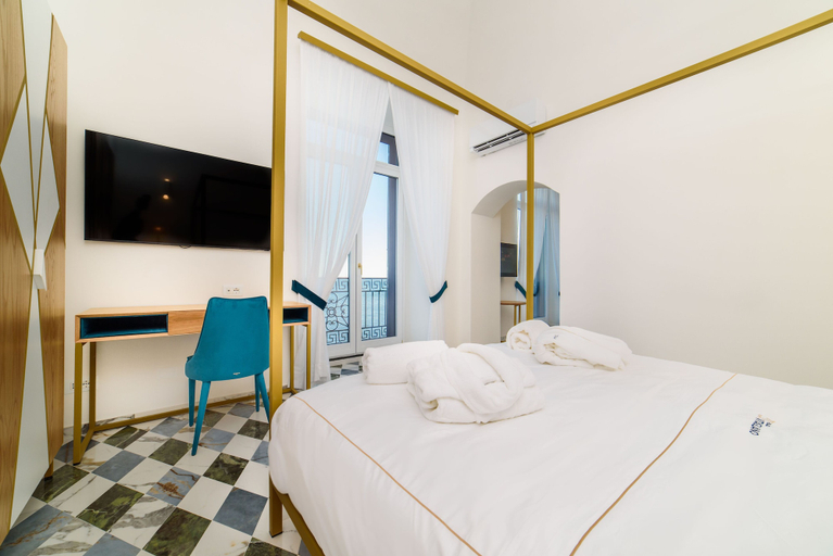 Bedroom 4, Palazzo Vitagliano, Salerno