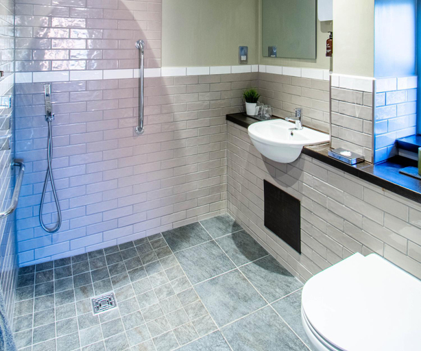 Others 5, Eton House - Self Check-In, Ensuite Rooms & Self-Catering Studios, Somerset