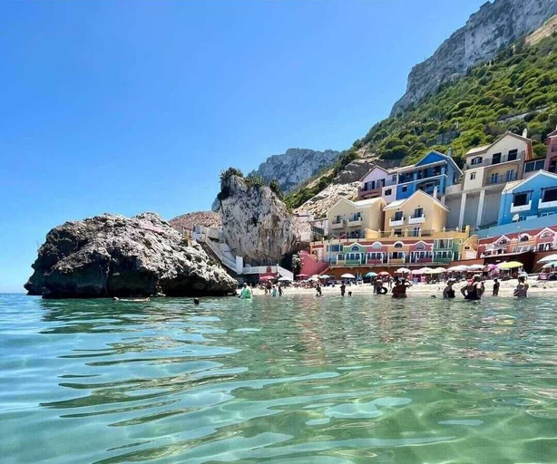 Others 4, Stunning 1-bed Luxury Studio in Gibraltar, Gibraltar
