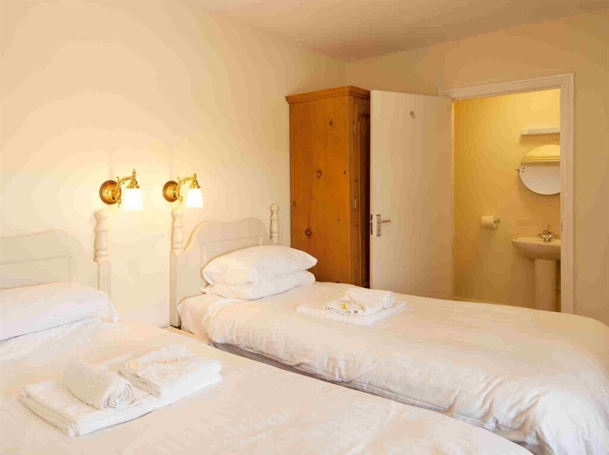 Bedroom 3, Anchor Inn, Somerset