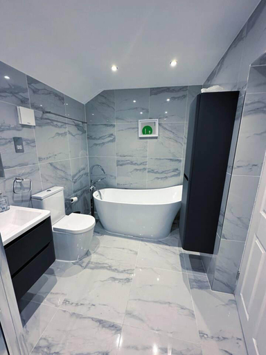 Bathroom 3, Serenity Haven 4-bed With Hottub,games,gym & More, Essex