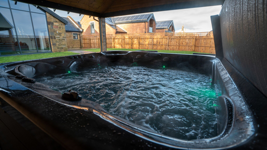 Sport & Beauty 4, Northumberland Luxury Stays - The Shearling, Northumberland