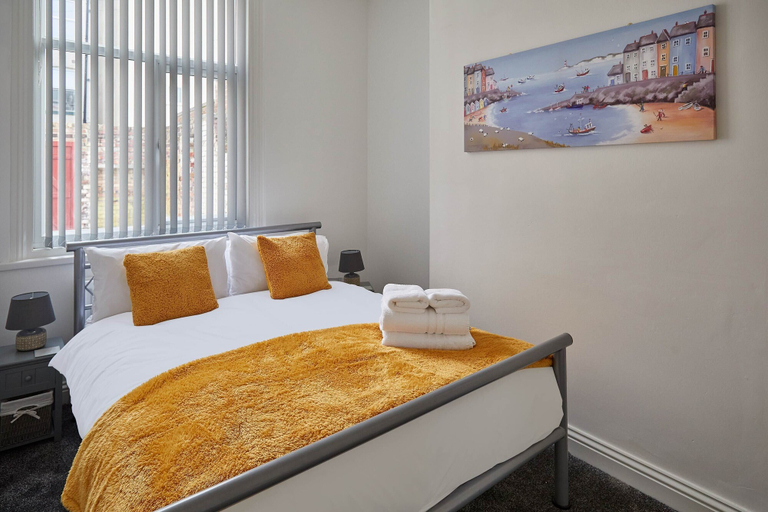 Bedroom, Host Stay Diamond One, Redcar and Cleveland
