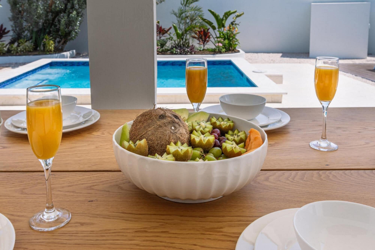 Food & Drinks, Brand NEW 3br2ba Villa With Pool in Great Location