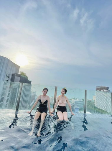 The Base Condominiums, Pattaya