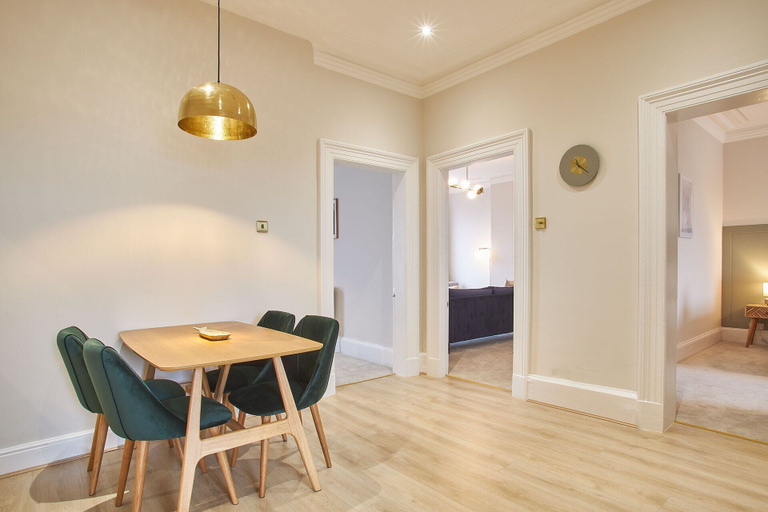 Room 4, Host Stay Huntcliff View Apartment, Redcar and Cleveland