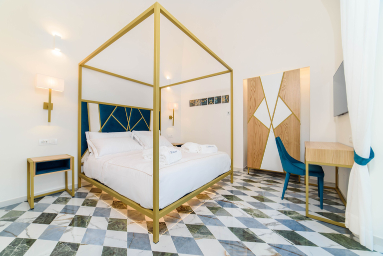 Bedroom 5, Palazzo Vitagliano, Salerno