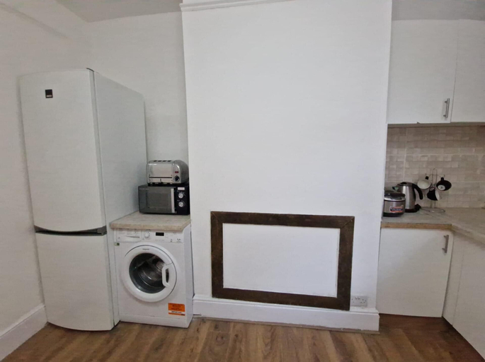 Others 3, 1 Bed Flat - Sleeps 2 - Pets - Parking - Wifi, London