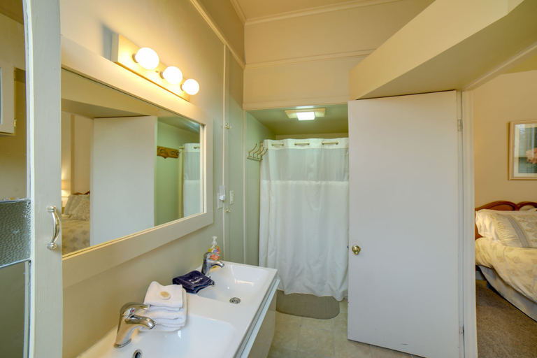 Bedroom 3, Historic Hardware Loft | 2 Blocks to Downtown, Allegan