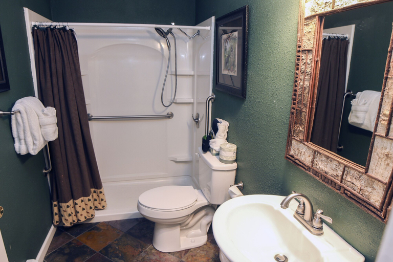 Bathroom 3, Fawn Valley Inn: 286 1 Bedroom Condo, Larimer