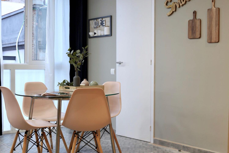 Others 5, Suite Place Barcelona, Barcelona