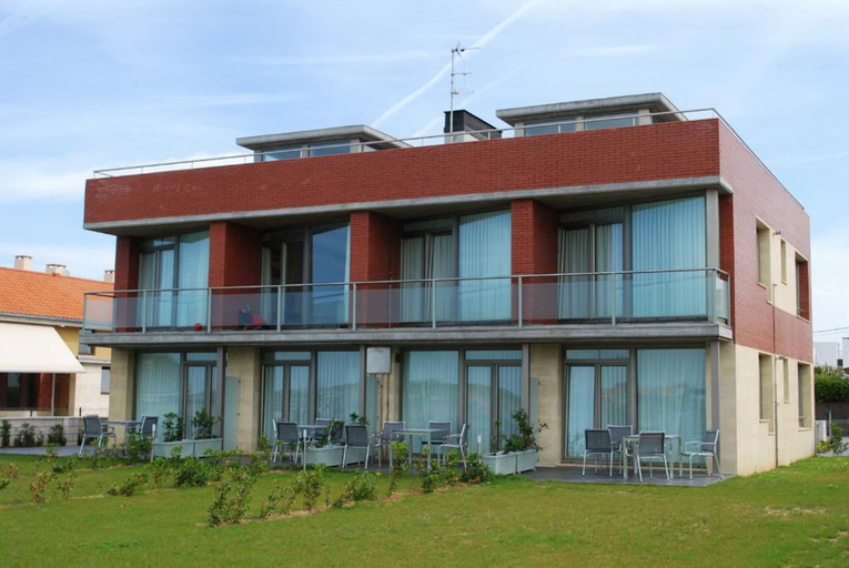 Exterior & Views 2, Apartamentos Playa de Portio, Cantabria