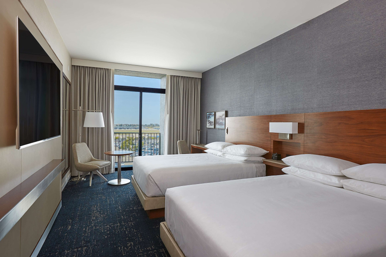 Bedroom 3, Hyatt Regency Newport Beach West, Orange