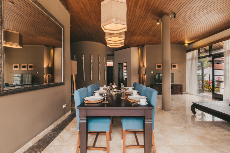 Food & Drinks 4, Batik Villa, Badung