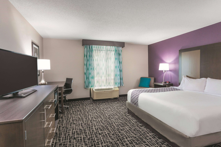 Bedroom 3, La Quinta Inn & Suites by Wyndham Covington, Newton